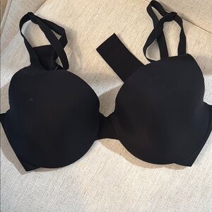 Victoria's Secret Black Full Coverage Bra with Molded Cups